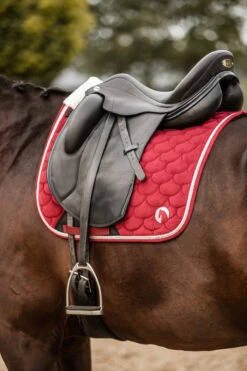 Horze Geneva Dressurschabracke Mit Kunstfell -Weatherbeeta Shop 17436 MWRE 4