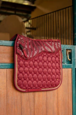 Horze Kenya Dressurschabracke 20 Horze Kenya Dressurschabracke -Weatherbeeta Shop 17454 251 06