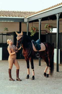 B Vertigo Laurel Fliegenhaube 26 B Vertigo Laurel Fliegenhaube -Weatherbeeta Shop 22930 TEBR 4