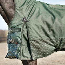 Horze Avalanche Regendecke Mit Hohem Hals, 150g 39 Horze Avalanche Regendecke Mit Hohem Hals, 150g -Weatherbeeta Shop 24047 FNGR DGG 8