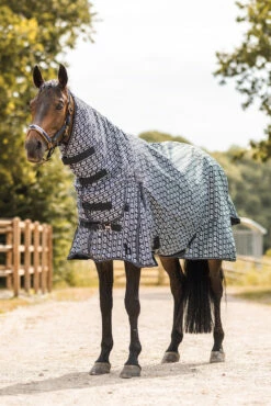 Horze Avalanche Weidedecke Mit Festem Halsteil, 150g -Weatherbeeta Shop 24089 590 06