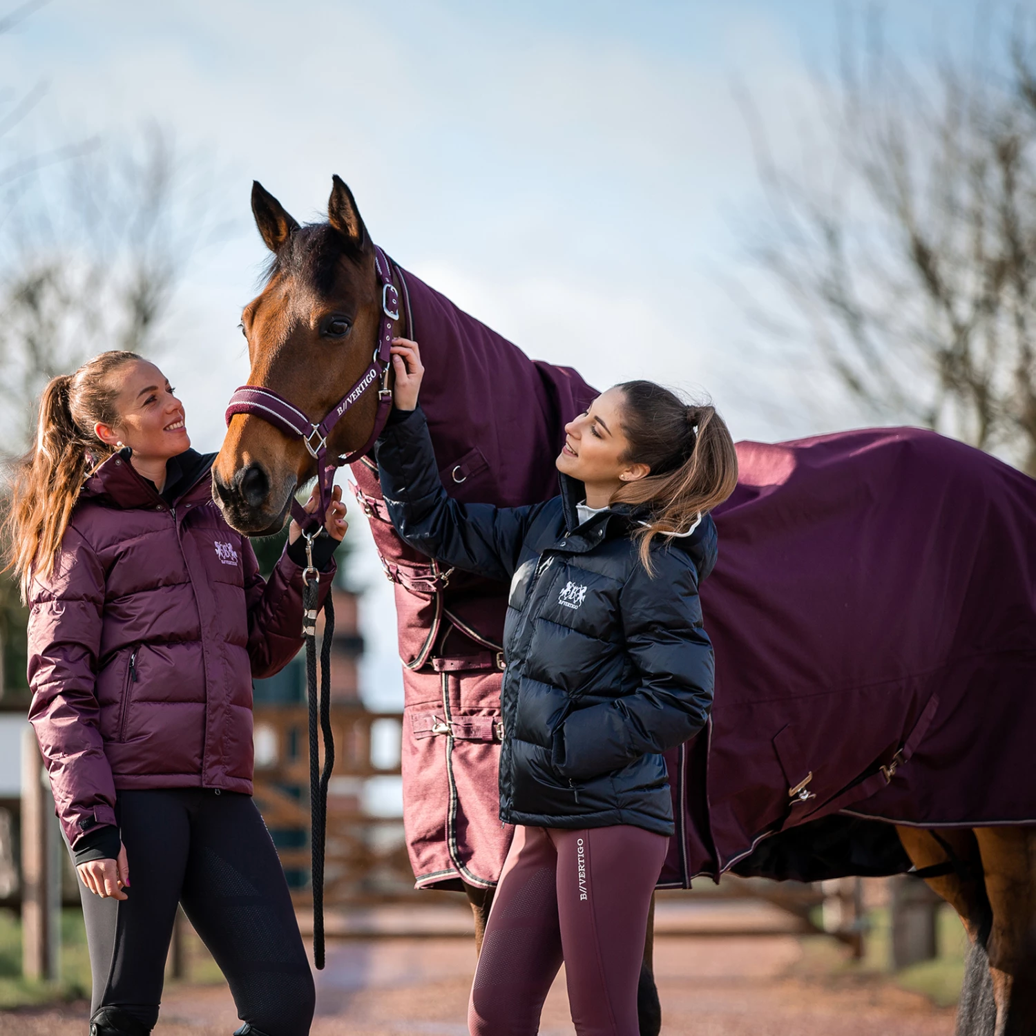 B Vertigo Georgina Weidedecke Mit Abnehmbarem Halsteil, 250g 16 B Vertigo Georgina Weidedecke Mit Abnehmbarem Halsteil, 250g – Bild 14