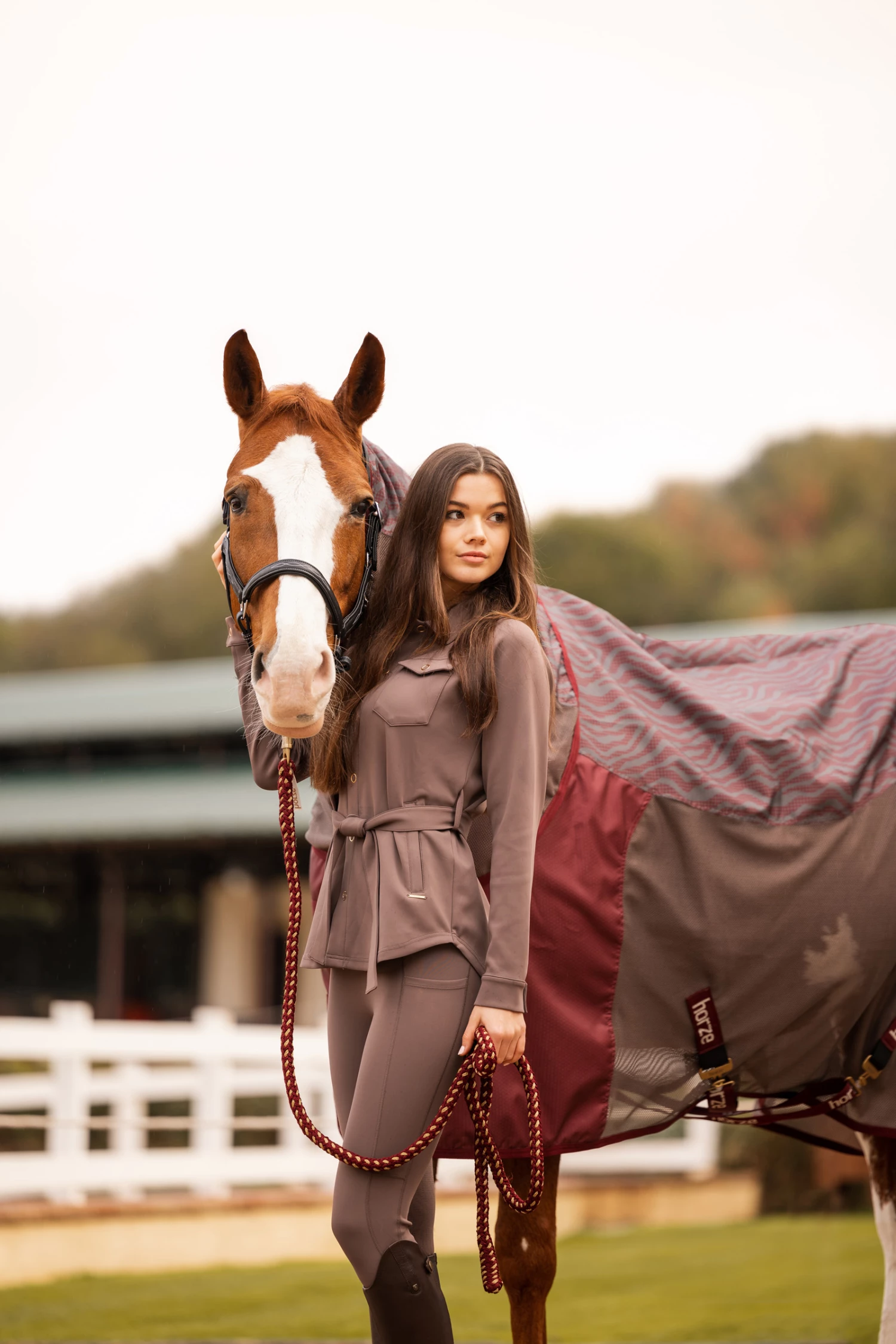 Horze Kenya Leichte Mesh Weidedecke Mit Abnehmbarem Halsteil 10 Horze Kenya Leichte Mesh Weidedecke Mit Abnehmbarem Halsteil – Bild 8