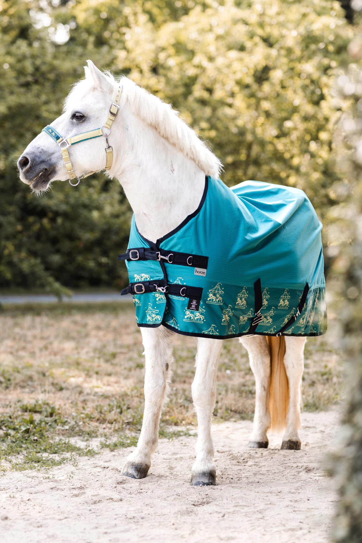 Horze Magic Carousel Pony Weidedecke Mit Fleece-Futter 9 Horze Magic Carousel Pony Weidedecke Mit Fleece-Futter – Bild 7