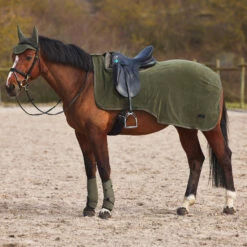 Horze Marquess Fleece-Ausreitdecke 19 Horze Marquess Fleece-Ausreitdecke -Weatherbeeta Shop 24674 BOGR 1