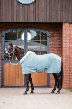 Horze Geneva Fleecedecke Mit Kunstfellkragen -Weatherbeeta Shop 24686 SIB 3