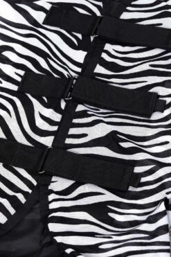 Horze Defender Fliegendecke Mit Festem Halsteil 19 Horze Defender Fliegendecke Mit Festem Halsteil -Weatherbeeta Shop 24844 zebra 03