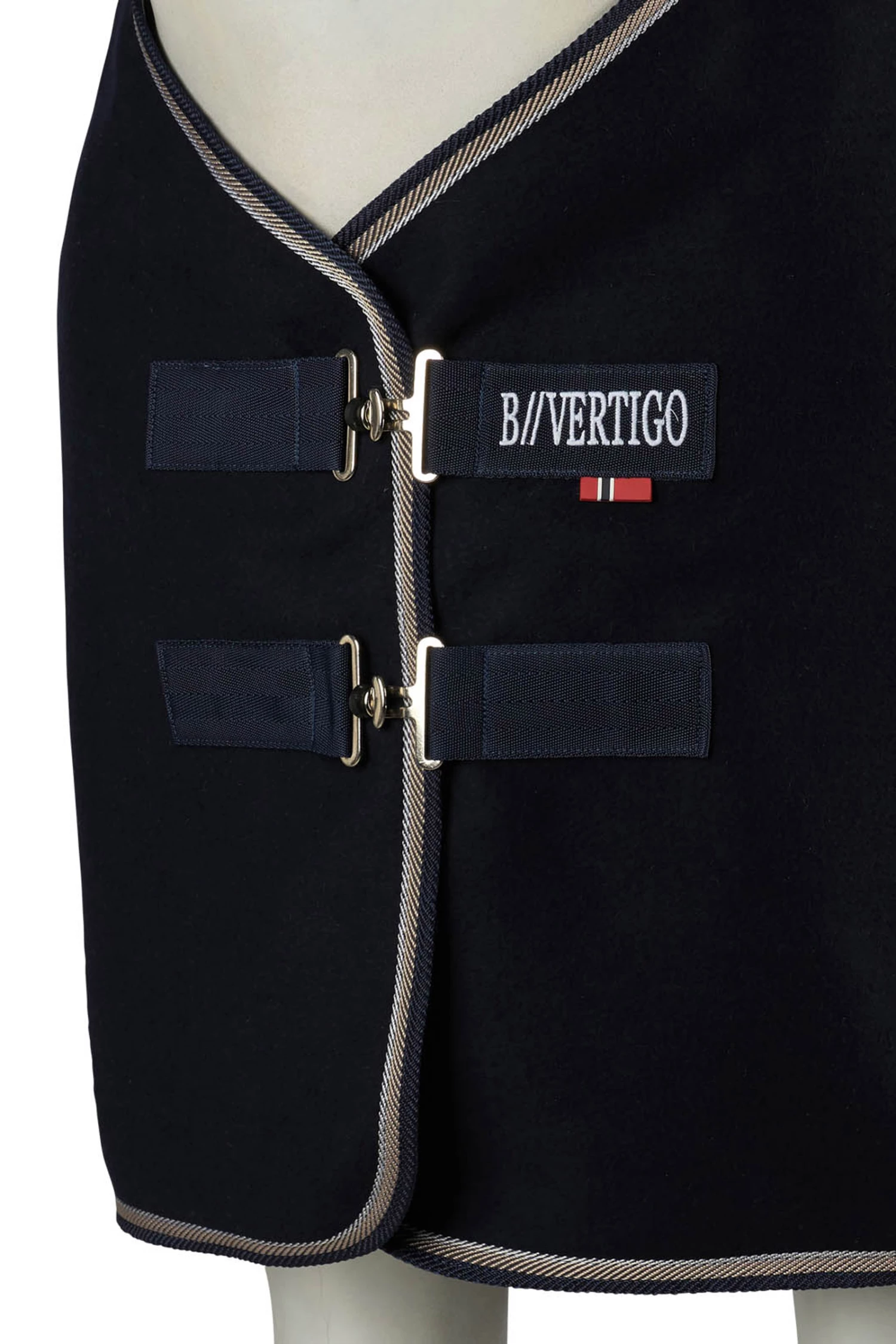 B Vertigo Arendal Wolldecke Mit Goldenem Streifen 4 B Vertigo Arendal Wolldecke Mit Goldenem Streifen – Bild 2