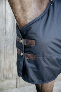 Kentucky Horsewear All Weather Waterproof Classic Regendecke, 50g 9 Kentucky Horsewear All Weather Waterproof Classic Regendecke, 50g -Weatherbeeta Shop 332982 DB 4