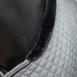 Back On Track Haze Kollektion Gesteppte Stalldecke, 200g (125-135cm) 35 Back On Track Haze Kollektion Gesteppte Stalldecke, 200g (125-135cm) -Weatherbeeta Shop 333191 G 3