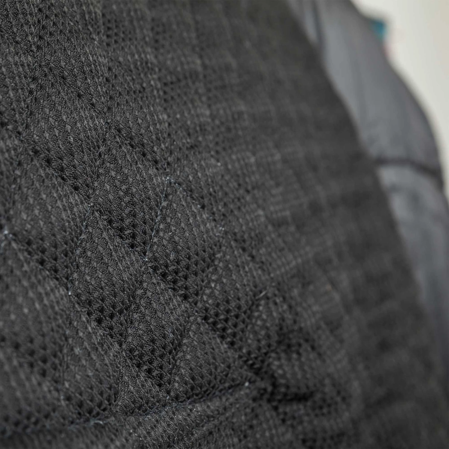 Back On Track Haze Kollektion Gesteppte Stalldecke, 200g (125-135cm) 21 Back On Track Haze Kollektion Gesteppte Stalldecke, 200g (125-135cm) – Bild 19