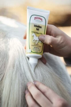 Zedan Schubber Gel Juckreiz Intensivpflege Haut, 100ml 7 Zedan Schubber Gel Juckreiz Intensivpflege Haut, 100ml -Weatherbeeta Shop 341551 NCO 3