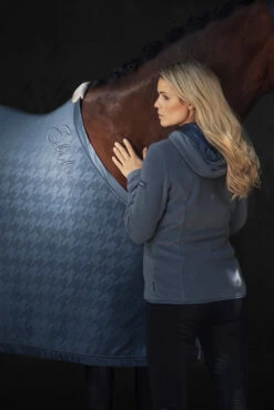 Eskadron Essence 22/23 Fleece Stamp Abschwitzdecke 13 Eskadron Essence 22/23 Fleece Stamp Abschwitzdecke -Weatherbeeta Shop 342553 DLB 3