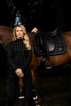 Eskadron Essence 22/23 Velvet Stamp Dressurschabracke -Weatherbeeta Shop 342578 BL 3