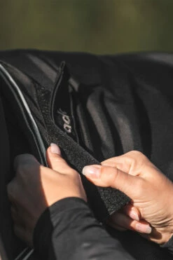 Back On Track Obsidian Weidedecke, 0g 16 Back On Track Obsidian Weidedecke, 0g -Weatherbeeta Shop 345230 BL 06