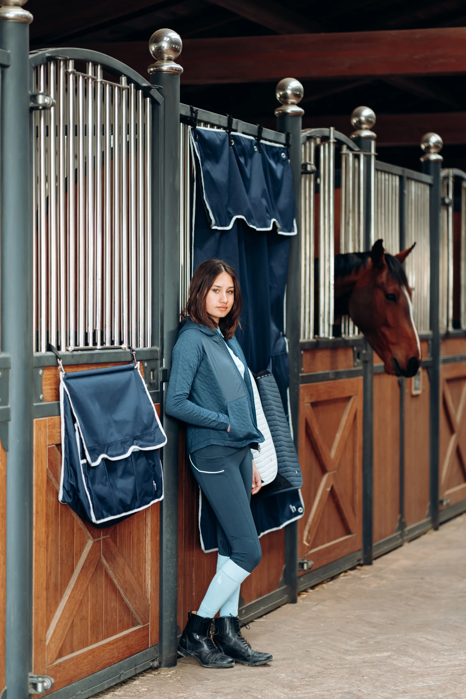 Weatherbeeta Shop 55 Weatherbeeta Shop -Weatherbeeta Shop 44131 ONDB 7